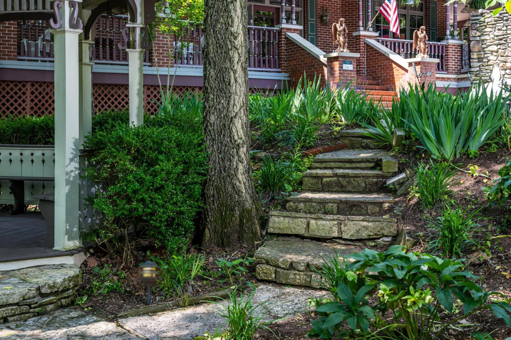 Angel At Rose Hall Hotel Eureka Springs Exterior photo