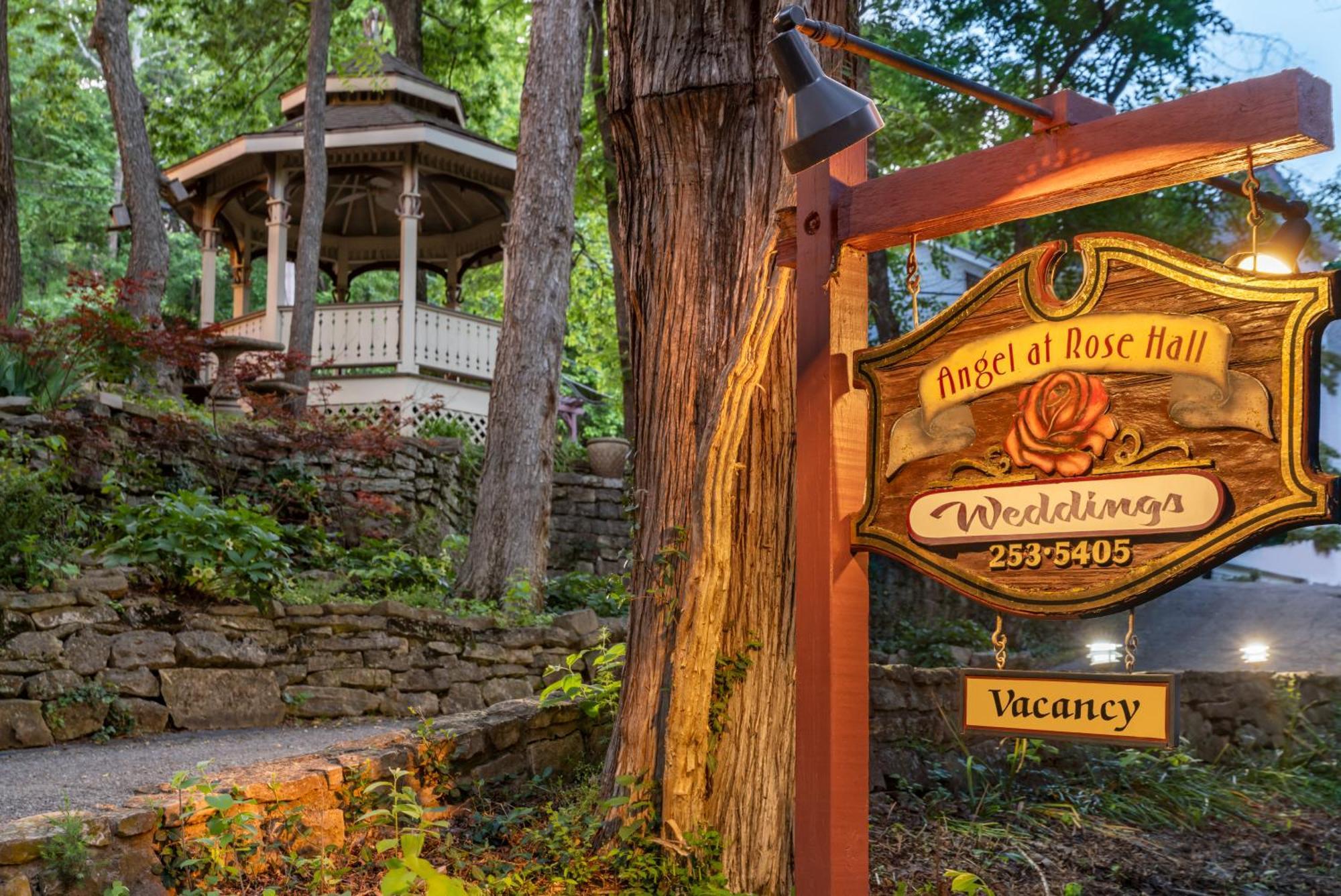 Angel At Rose Hall Hotel Eureka Springs Exterior photo