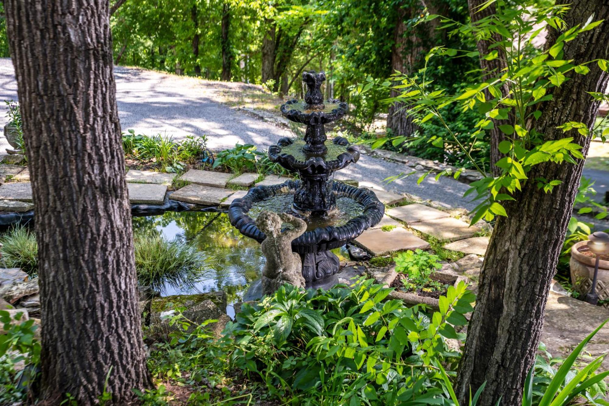 Angel At Rose Hall Hotel Eureka Springs Exterior photo