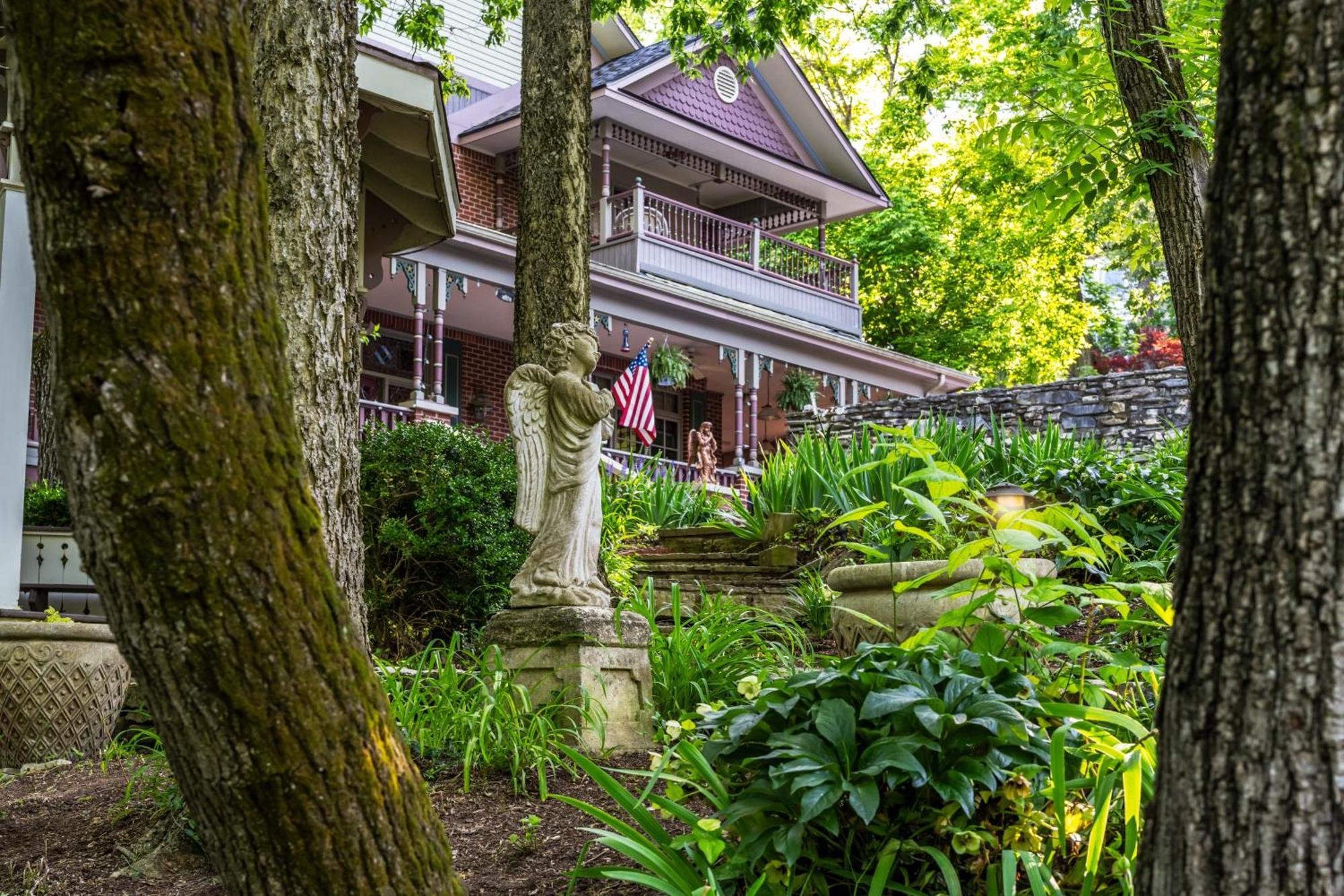 Angel At Rose Hall Hotel Eureka Springs Exterior photo